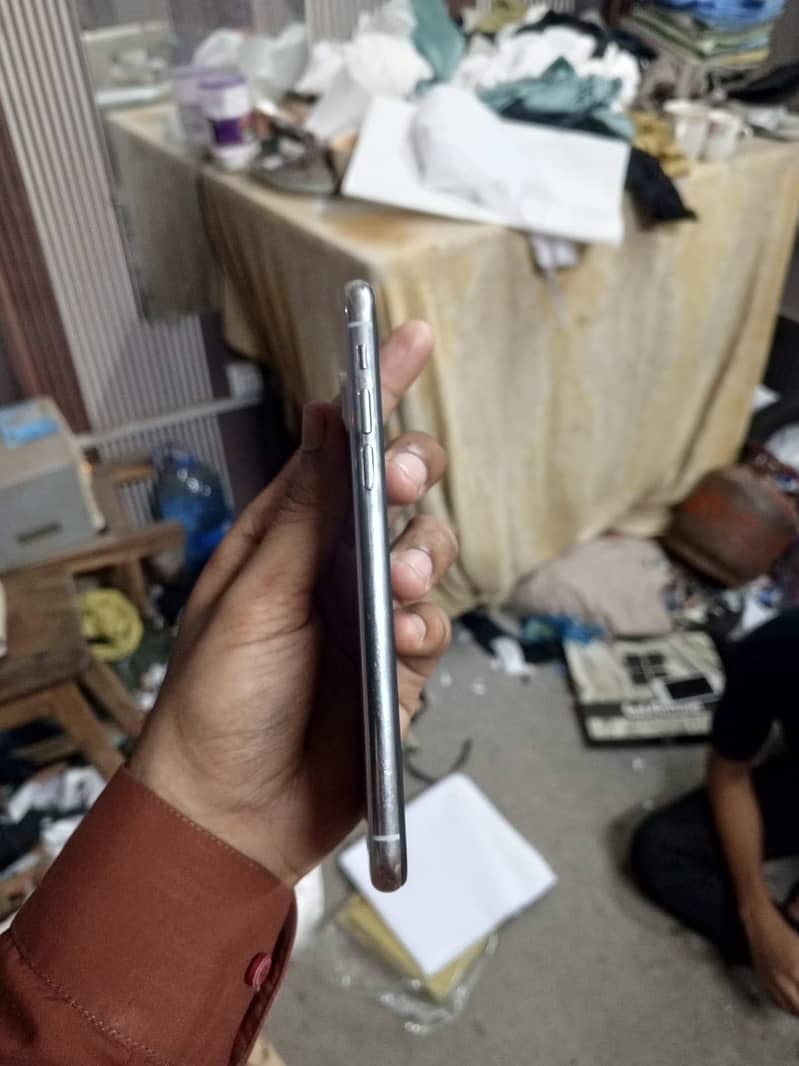 Apple iPhone X 1