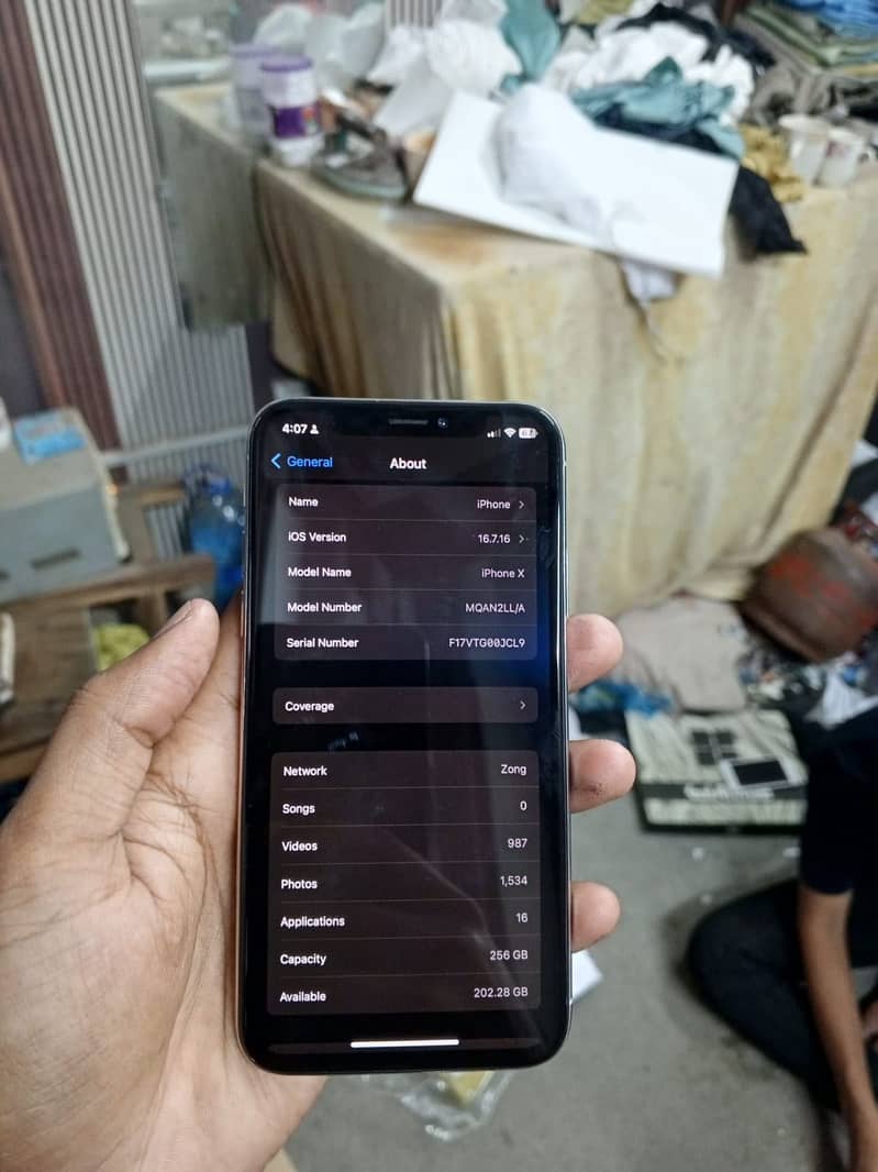 Apple iPhone X 2
