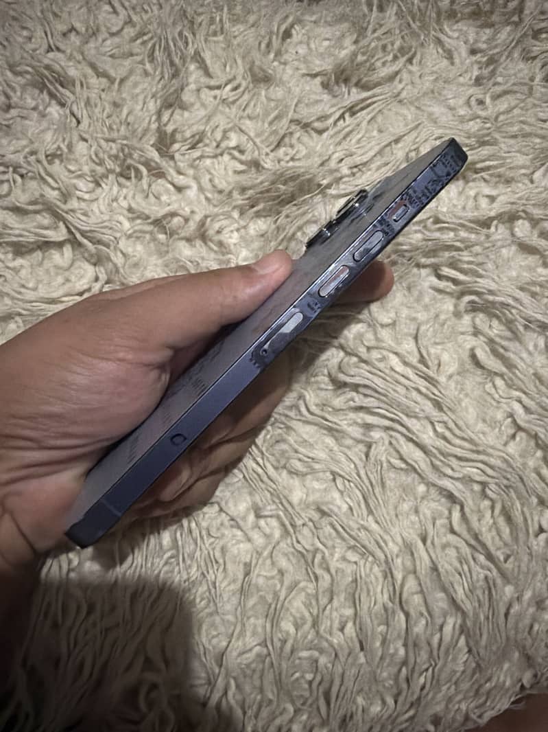iPhone 13 Pro Max 3
