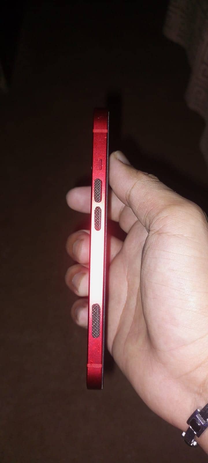 Apple iPhone 13 4
