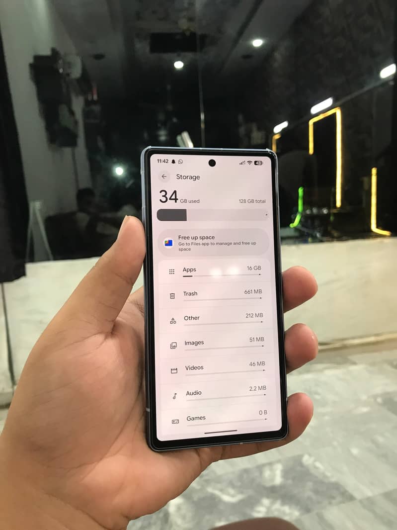 Google Pixel 7a 6