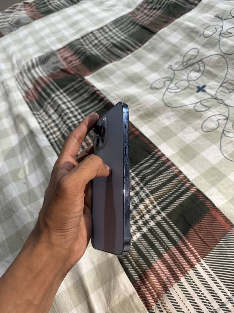Apple iPhone 13 Pro Max 5