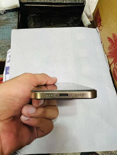 Apple iPhone 16 Pro
