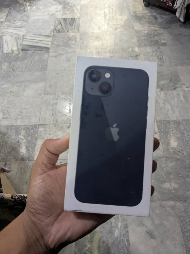 Apple iPhone 13 100 battery health 2