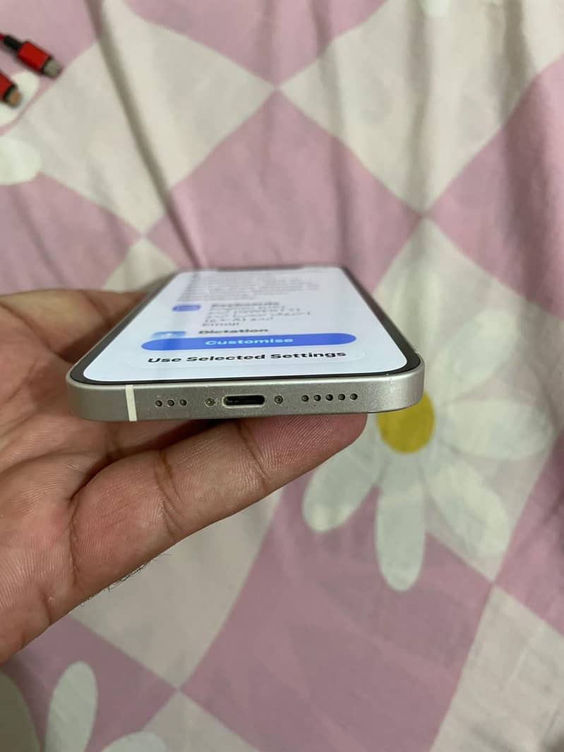 Apple iPhone 12 3