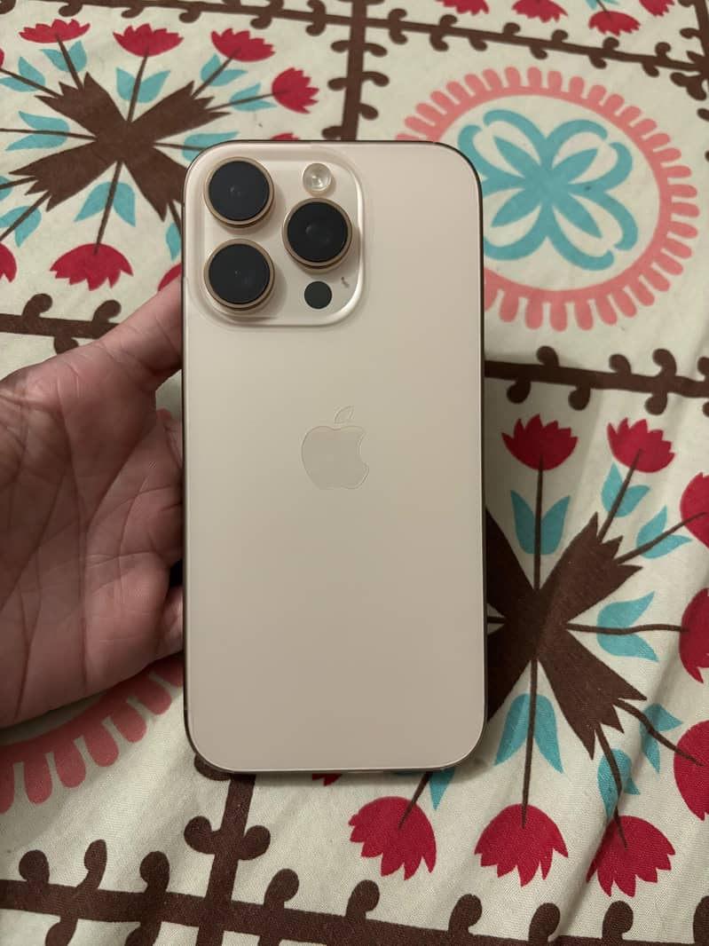 Apple iPhone 16 Pro 2