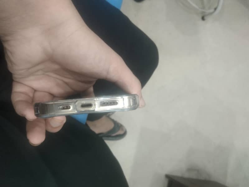 Apple iPhone 13 Pro 1