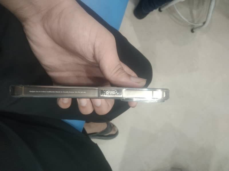 Apple iPhone 13 Pro 2