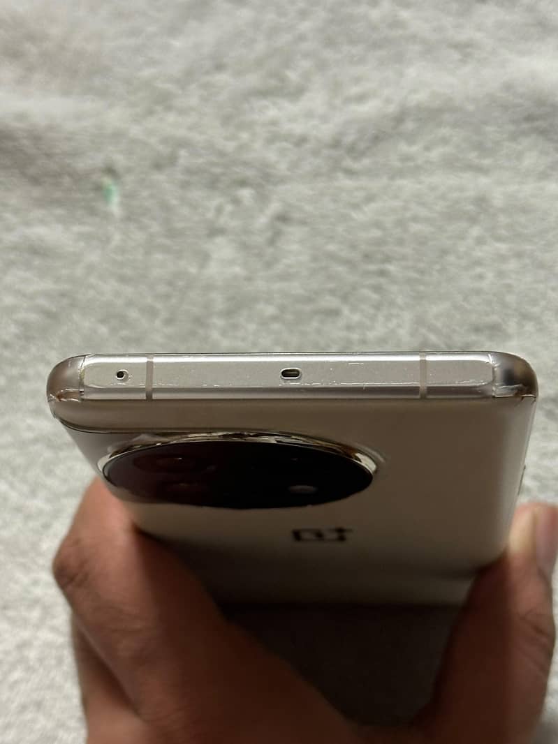 OnePlus 11 4