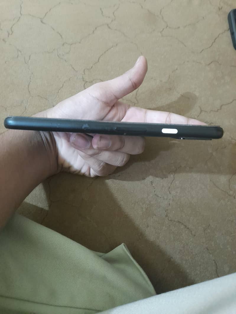 Google Pixel 4 3