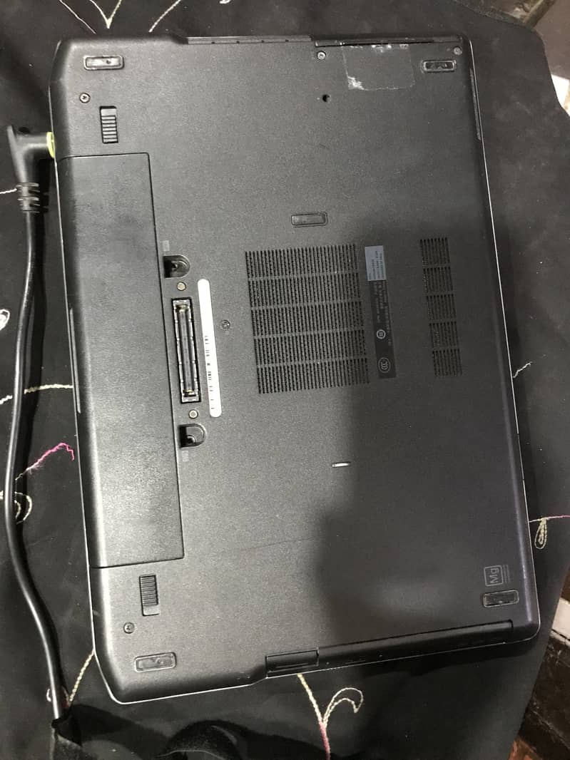 Dell l 8