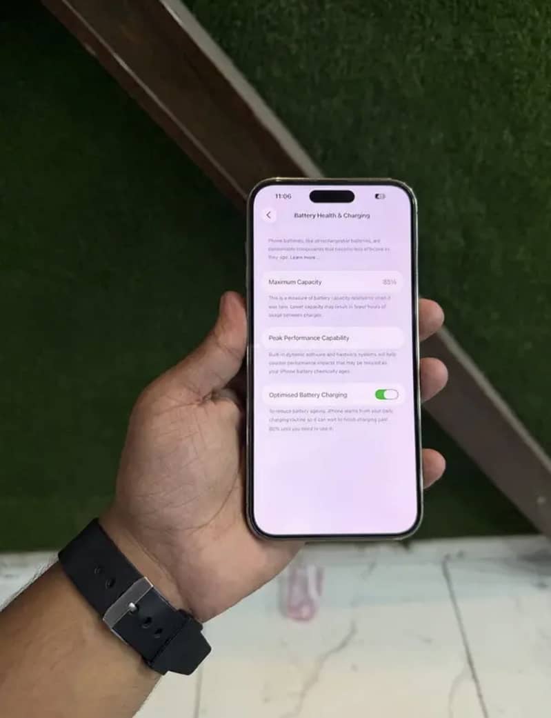 Apple iPhone 14 Pro Max 4
