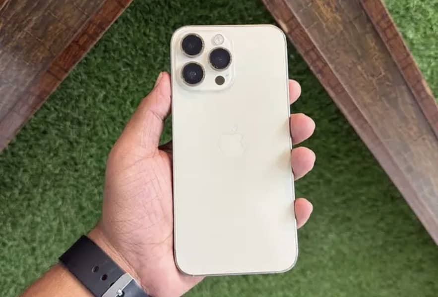 Apple iPhone 14 Pro Max 8