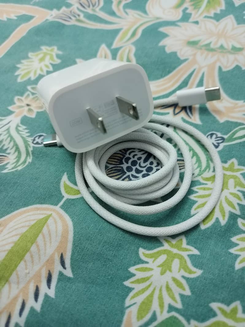 Apple iPhone 15 Pro Max 8