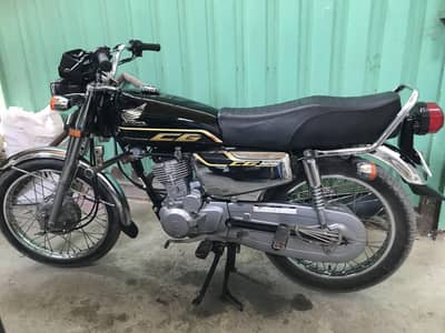 Honda CG125 chrome edition Black 22 Model