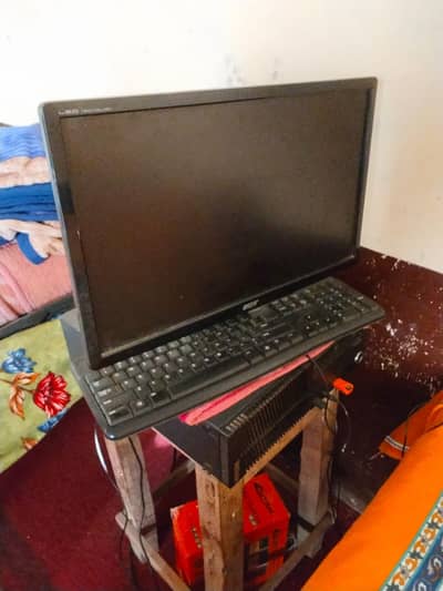 computer  far sall ram 512GB.  Rs only 19 thousand computer