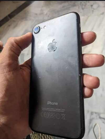 Apple iPhone 7