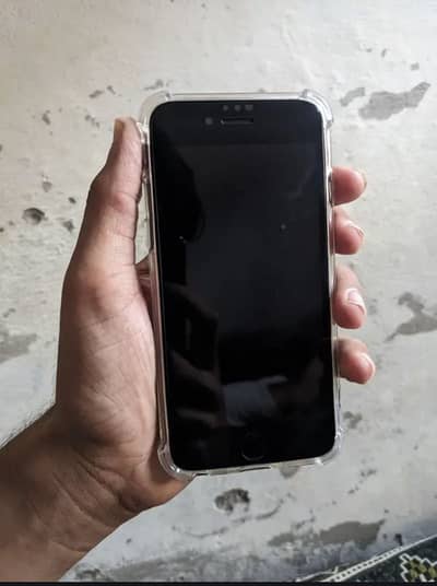 Apple iPhone 7