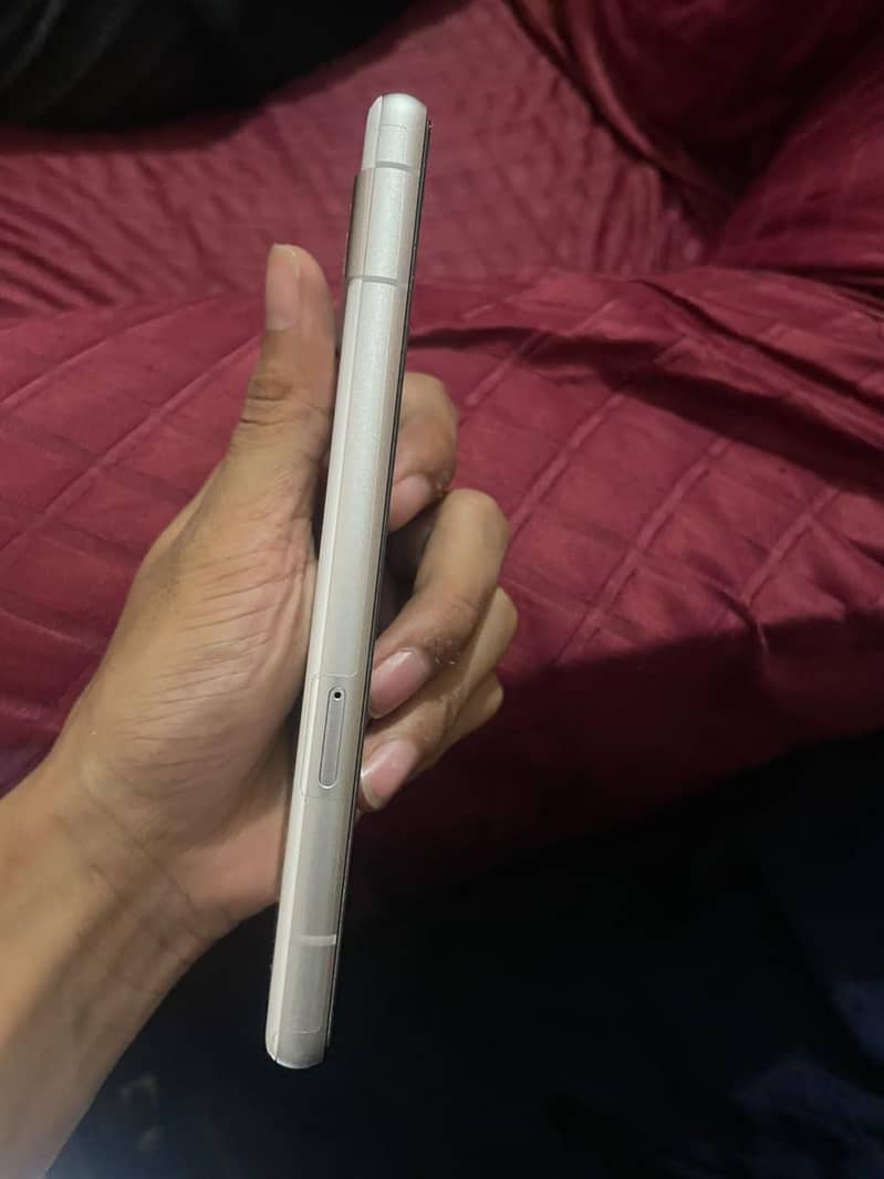 Google Pixel 7a 4