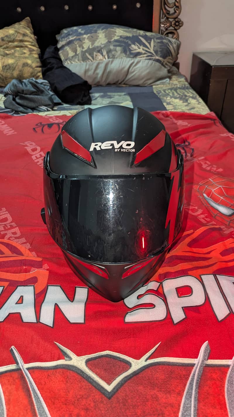 VECTOR REVO MATTE BLACK with BLUETOOTH INTERCOM & accessories 2