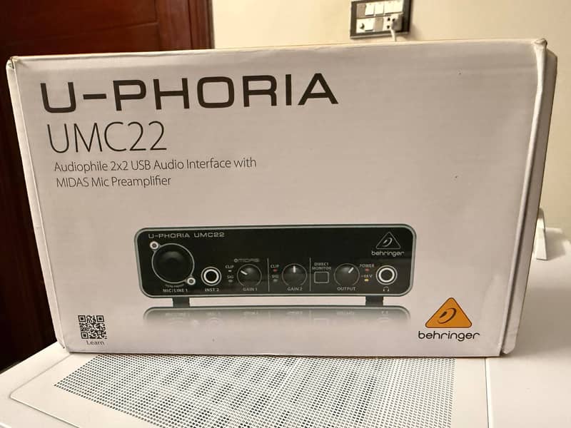 Behringer UMC22 USB Audio Interface 0