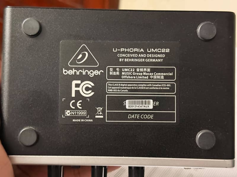 Behringer UMC22 USB Audio Interface 3