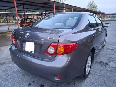 Toyota Corolla Altiis 2010 Automatic Cruise control