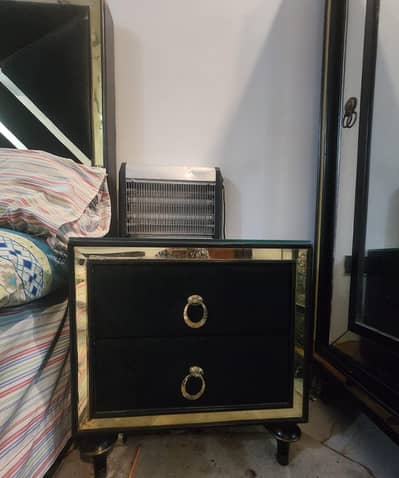 complet furniture condition saf or new 6month used