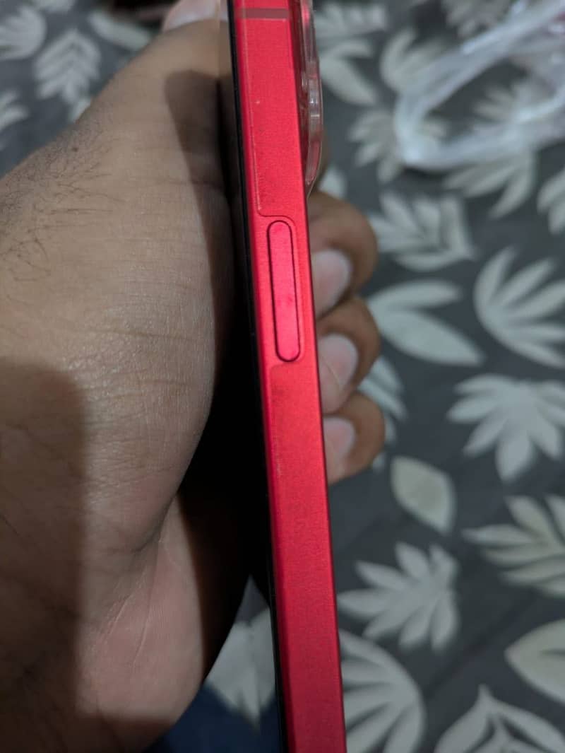 Apple iPhone 14 3