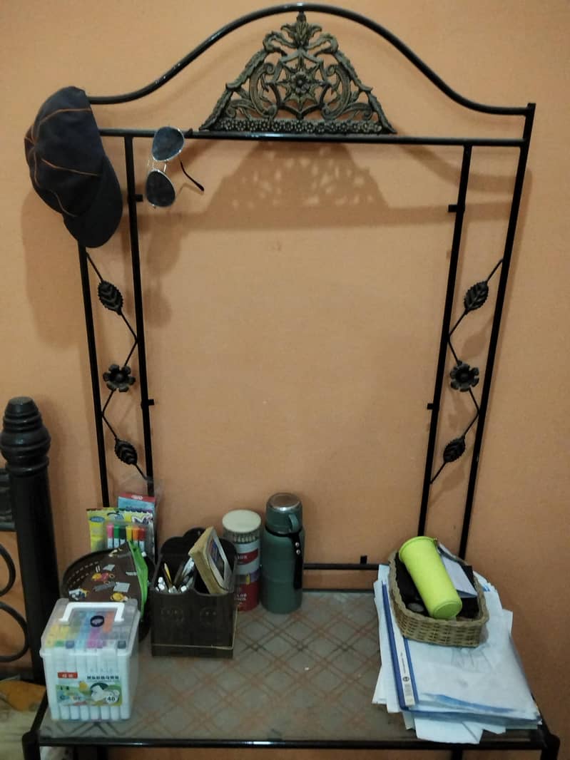 iron bed 4