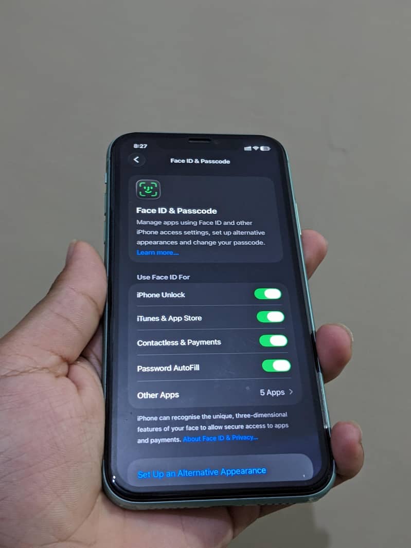 Apple iPhone 11 8