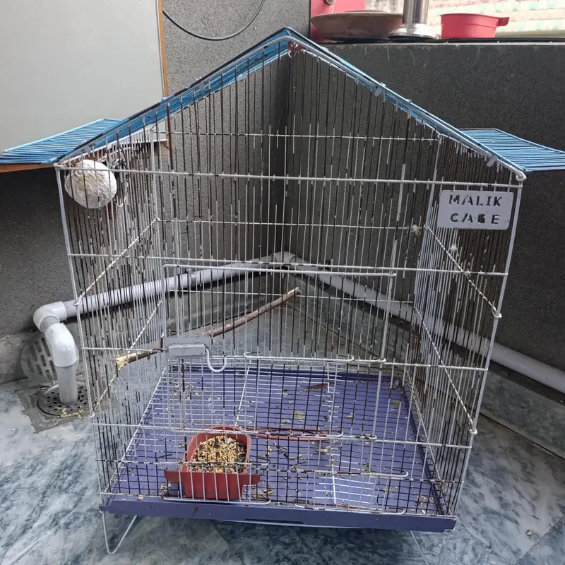 2 Bird Cages with Accessories – Red & Blue (House Style) — photo 2