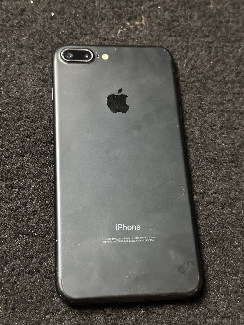 Apple iPhone 7 Plus 1
