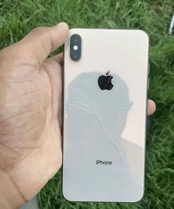 Apple iPhone XS Max 2