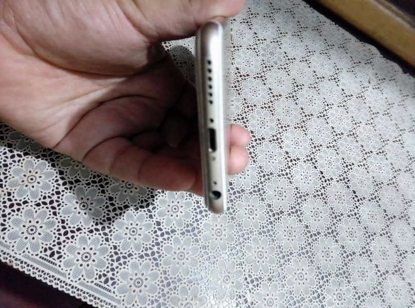Apple iPhone 6 3