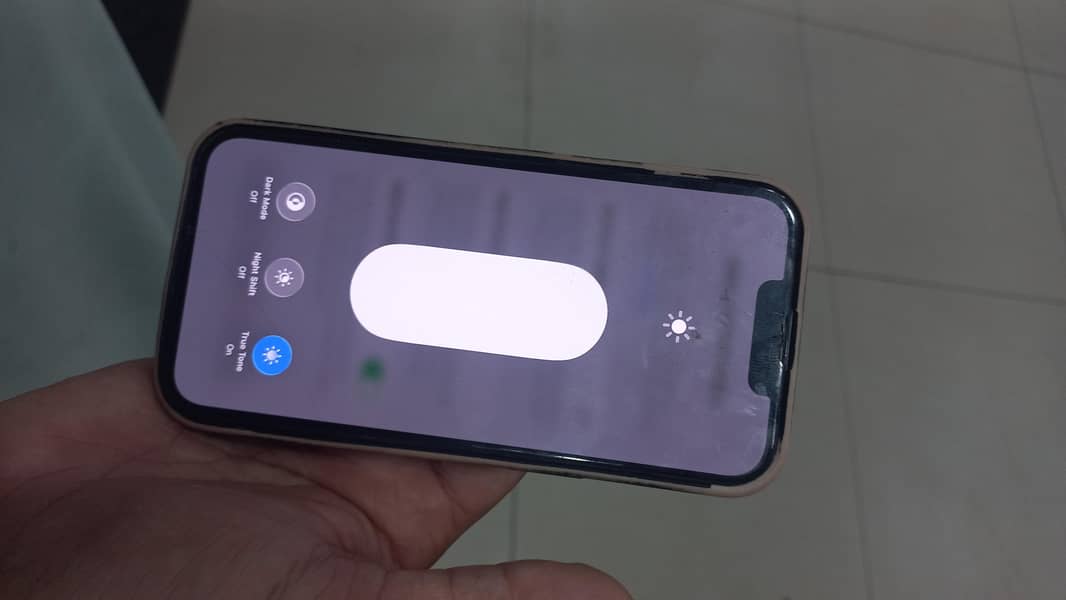 Apple iPhone 13 3