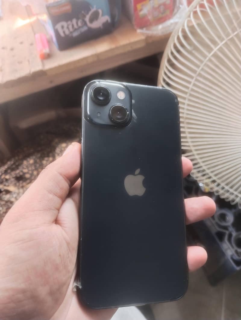 Apple iPhone 13 0