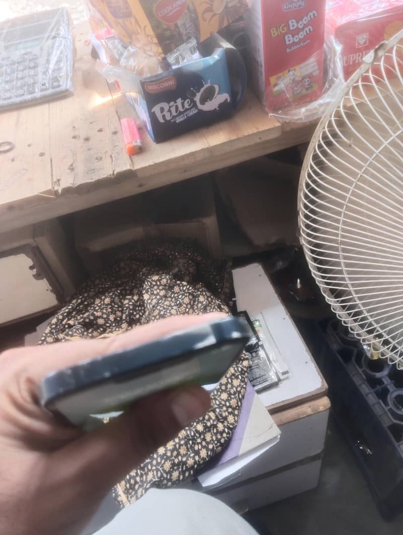 Apple iPhone 13 4