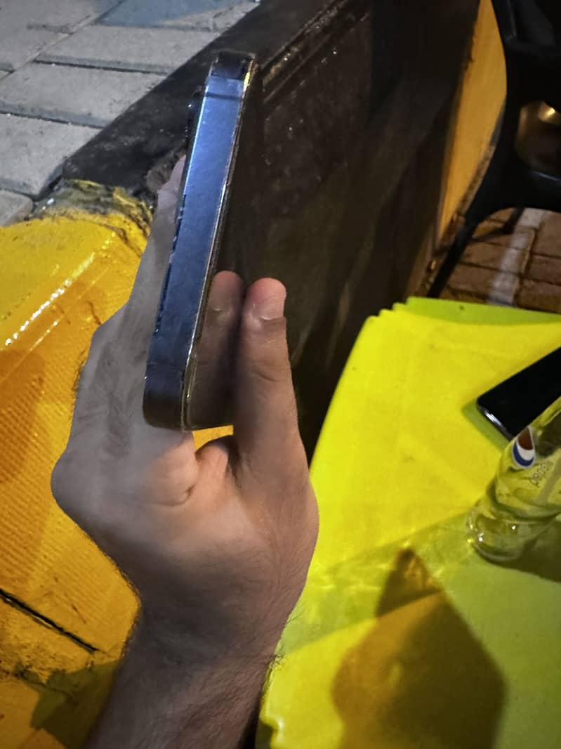 Apple iPhone 14 Pro Max 1