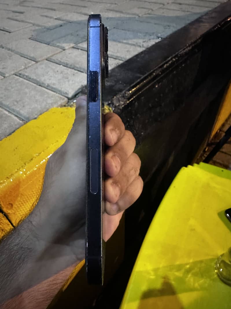 Apple iPhone 14 Pro Max 4
