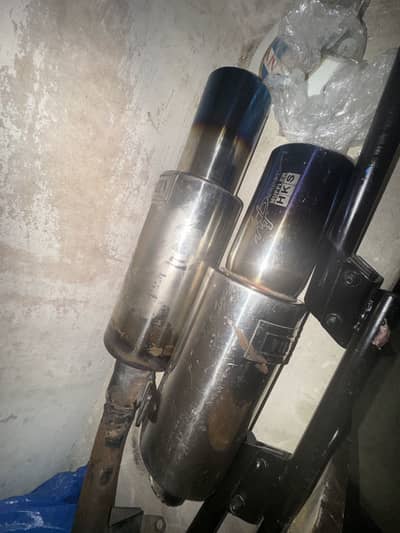 2 Hks mufflers