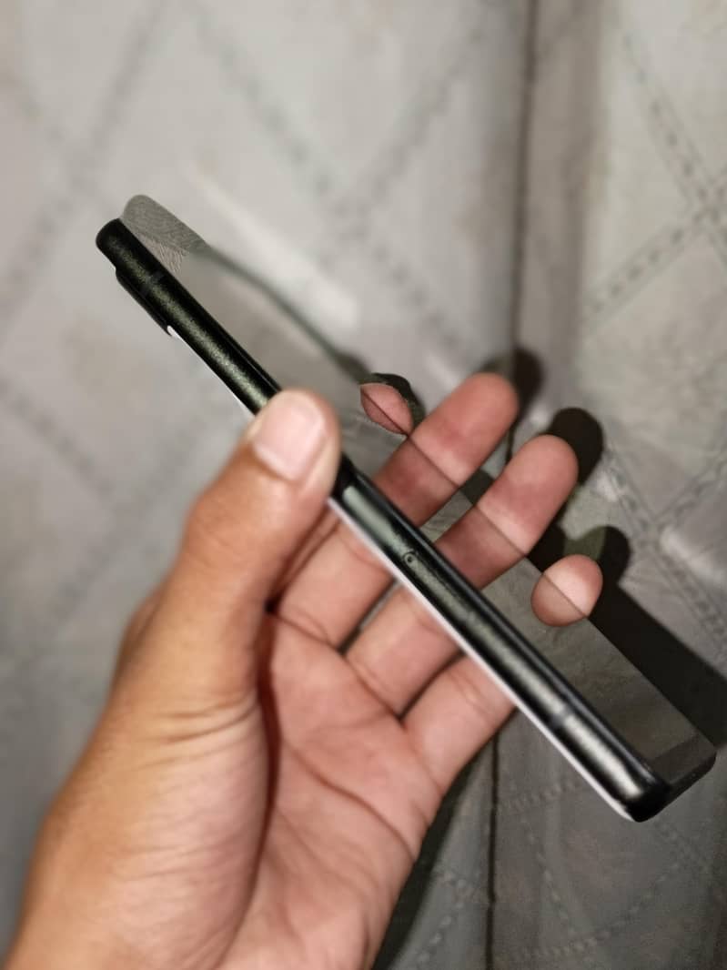 Google Pixel 6a 1