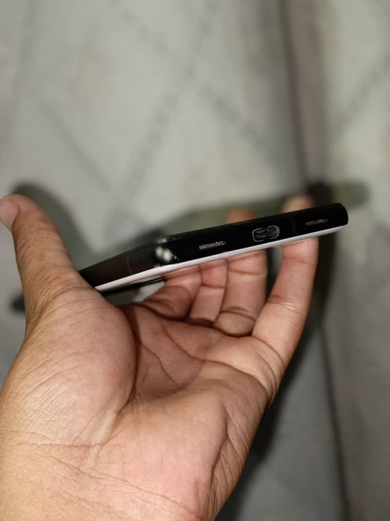 Google Pixel 6a 4