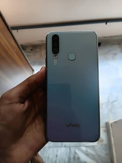 Vivo Y17