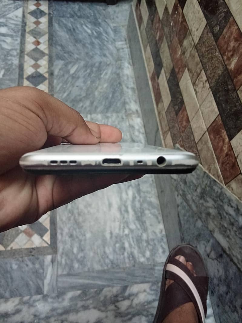 OPPO A5s 1
