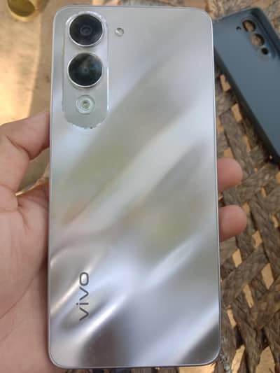 Vivo Y04