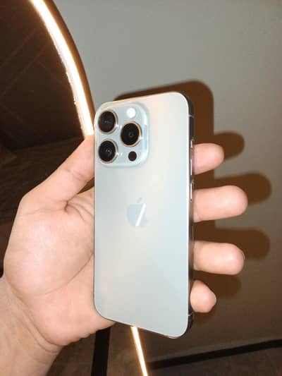 Apple iPhone 15 Pro