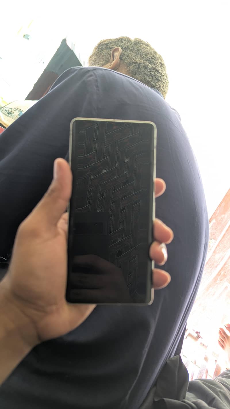 Google Pixel 7 Pro 8