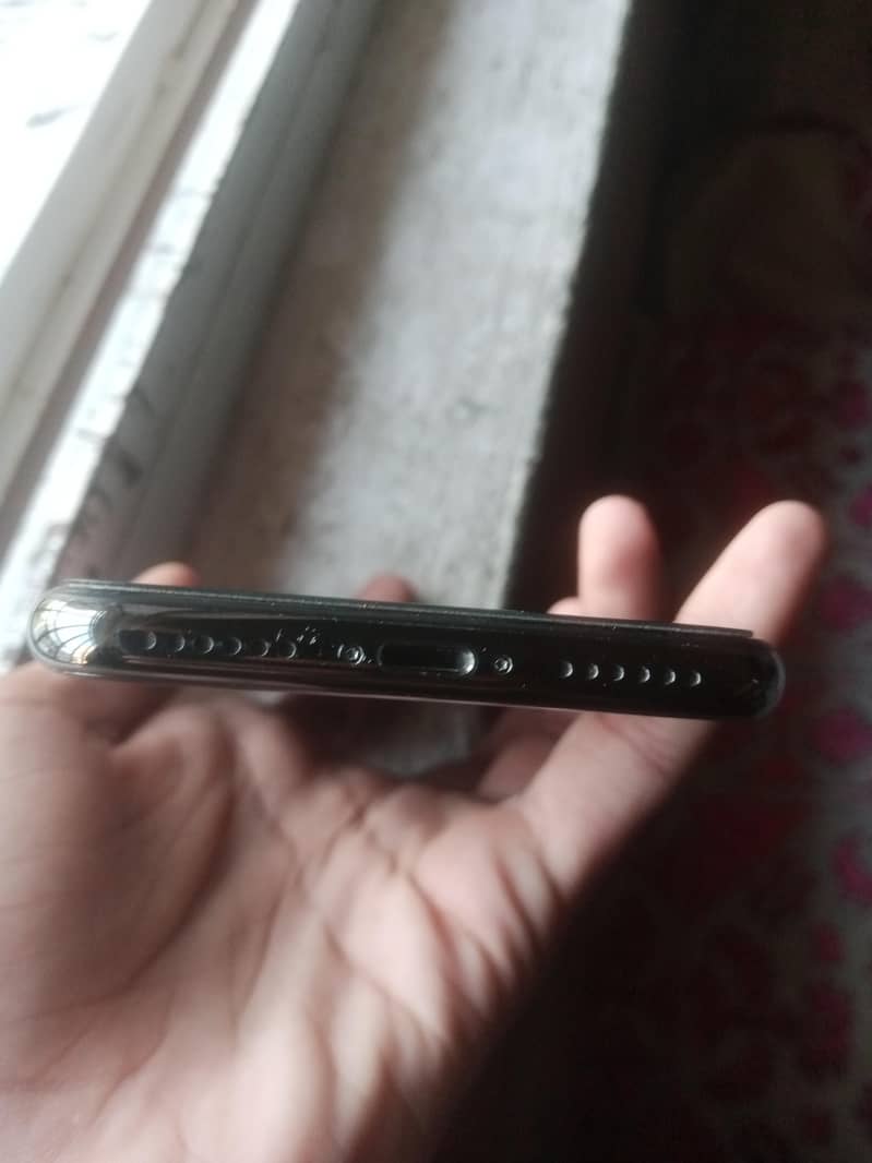 Apple iPhone X 1