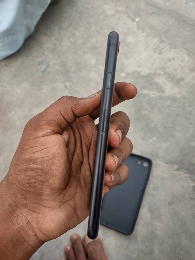 Apple iPhone SE 2